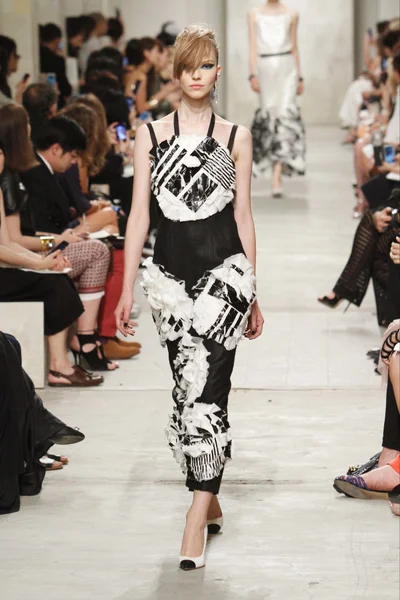 Look 72